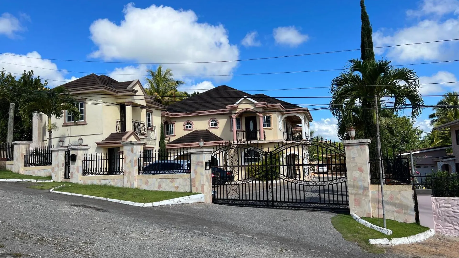 Mandeville Ingleside Luxury